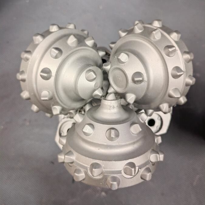 Bits de perfuração de tricono de carburo para rochas, pedregulhos, etc. - 3 1/2 API Reg