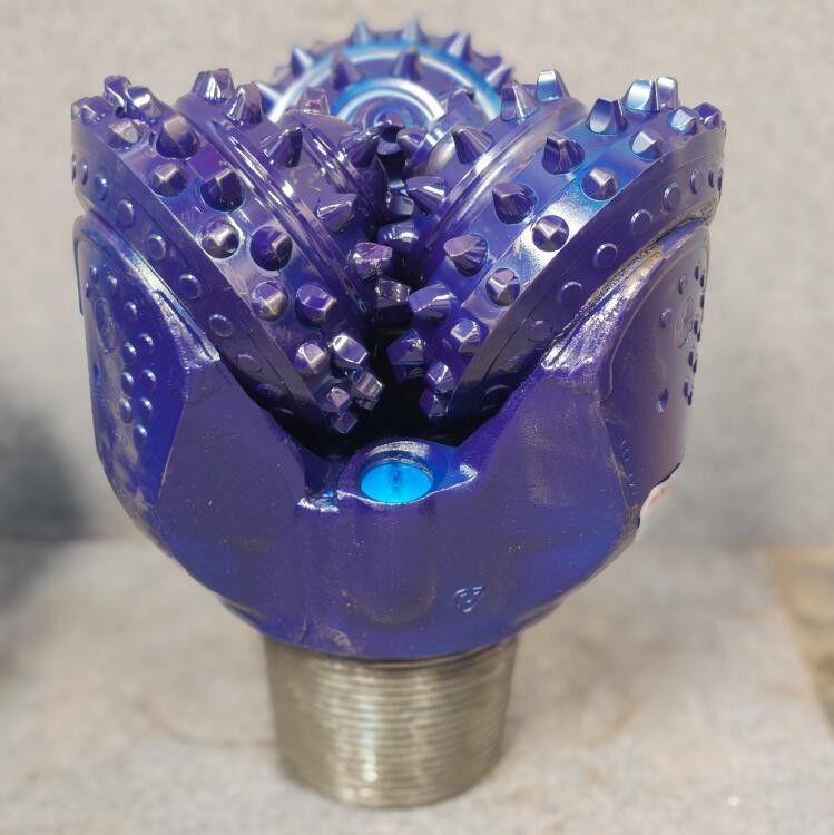 Padrão API Kingdream marca Tricone Roller Cone Bits para perfuração de poços de petróleo e gás de rocha