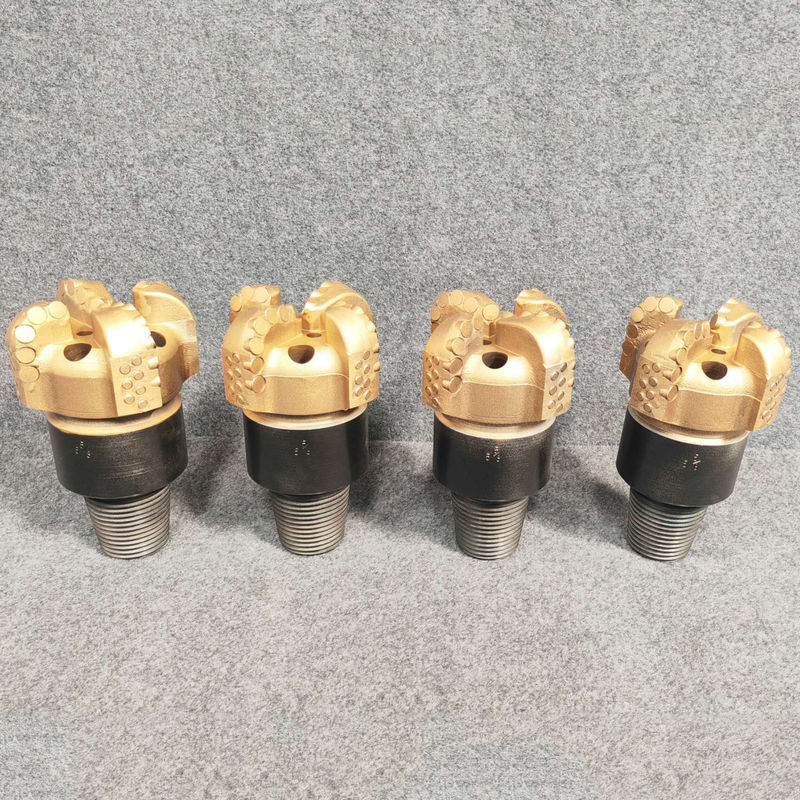 Brocas PDC com Corpo de Aço para Formações de Macias a Semi-Macias com Tamanho Personalizável de 98mm a 3593,7mm