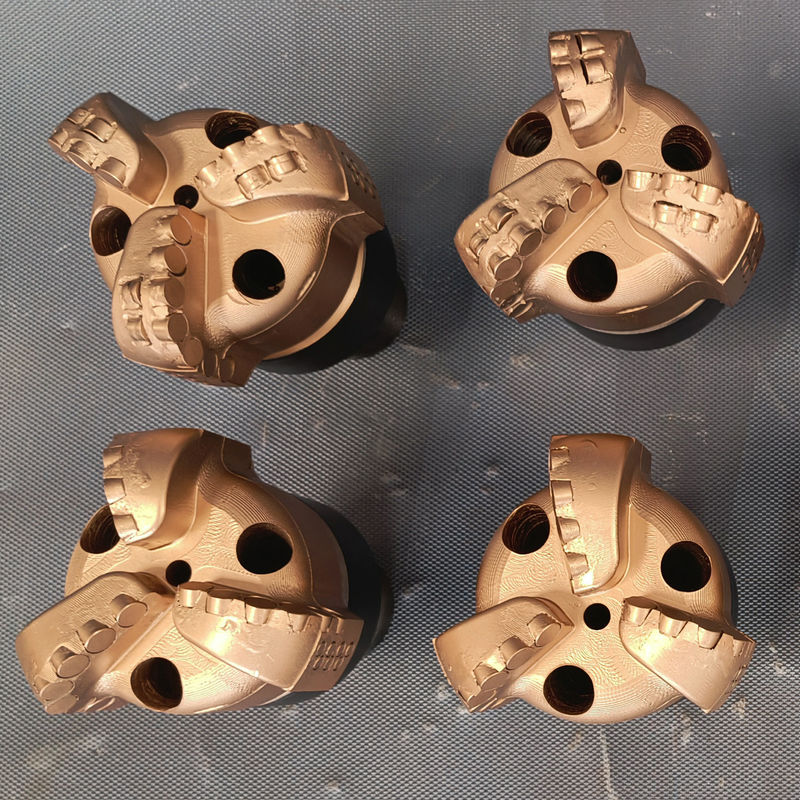 Brocas PDC com Corpo de Aço para Formações de Macias a Semi-Macias com Tamanho Personalizável de 98mm a 3593,7mm