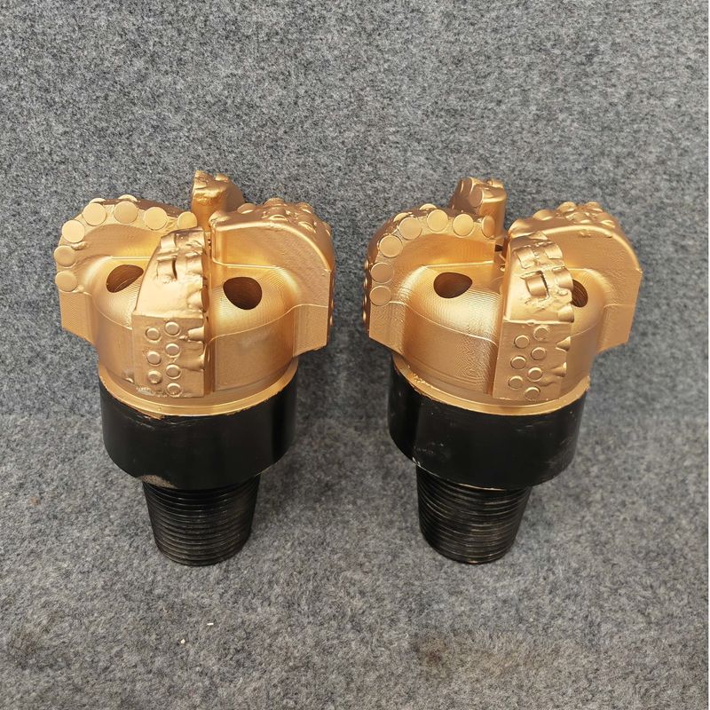 Brocas PDC com Corpo de Aço para Formações de Macias a Semi-Macias com Tamanho Personalizável de 98mm a 3593,7mm