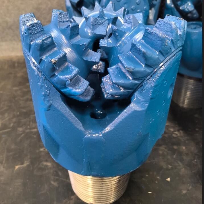 Dentes de borracha selados, moídos, rocha, rolos, pedaços de aço, pedaços de tricone, para perfuração de poços