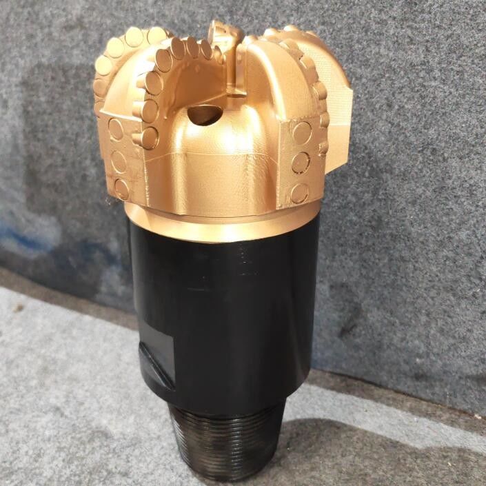 Base de pilha de 5 asas de perfuração geológica de aço personalizada PDC Bit de diamante para perfuração