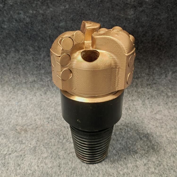 Diamante 98mm 3 Blade Pdc Arc Angle Drill Bit Para Poço de Água Forragem de mina de carvão