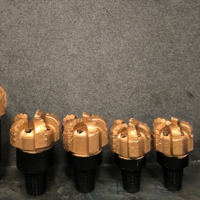 98 mm PDC de aço carbono Bits de perfuração de rocha para mineração de carvão mina subterrânea e perfuração de poços de água