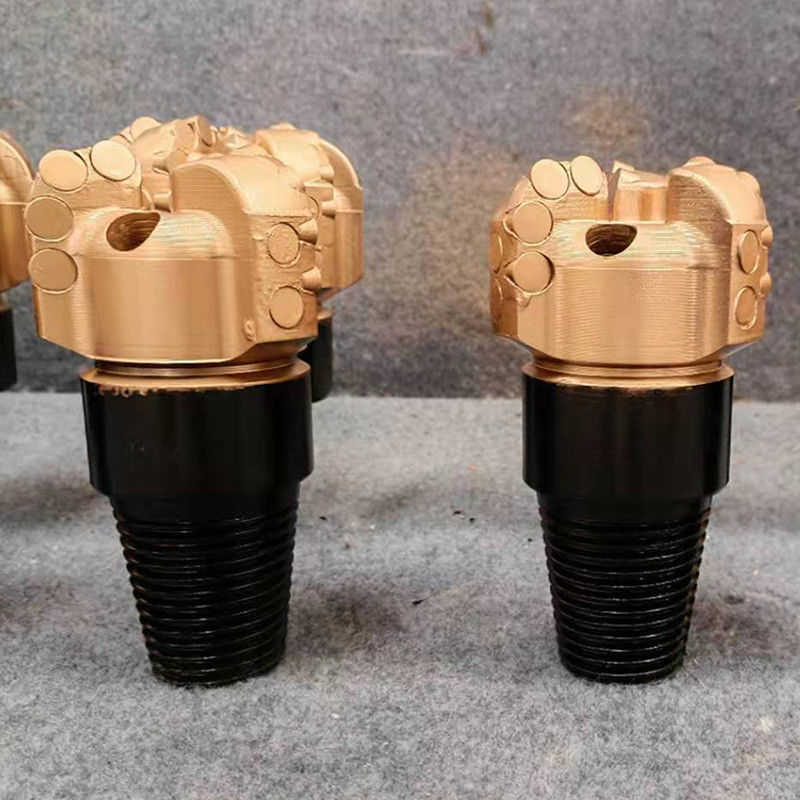 Trabalhos de construção PDC Bits de perfuração de séquências de xisto suave a médio com baixo design de abrasividade personalizar 98mm